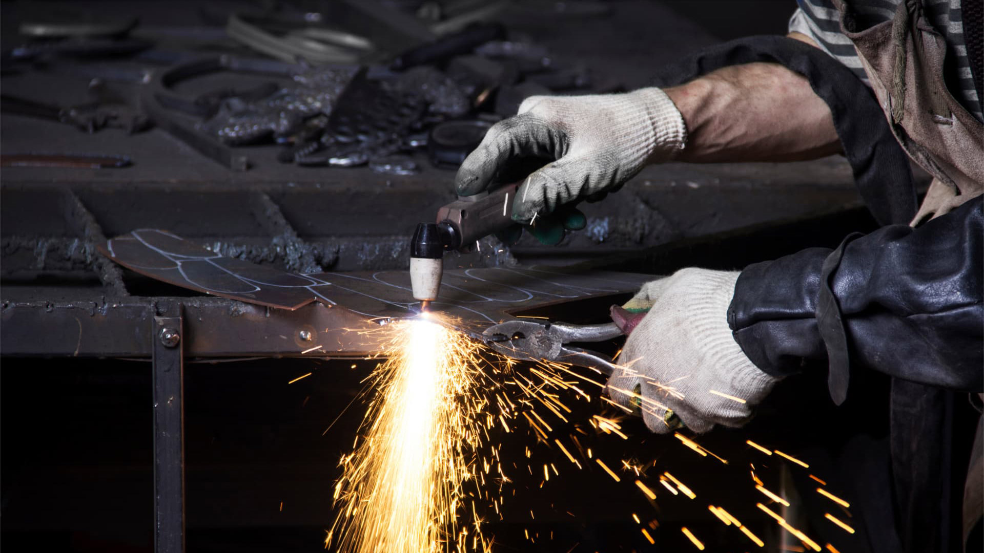 cięcie tlenowe lub plazmowe